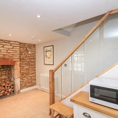 Stable Cottage Cheltenham Exterior foto