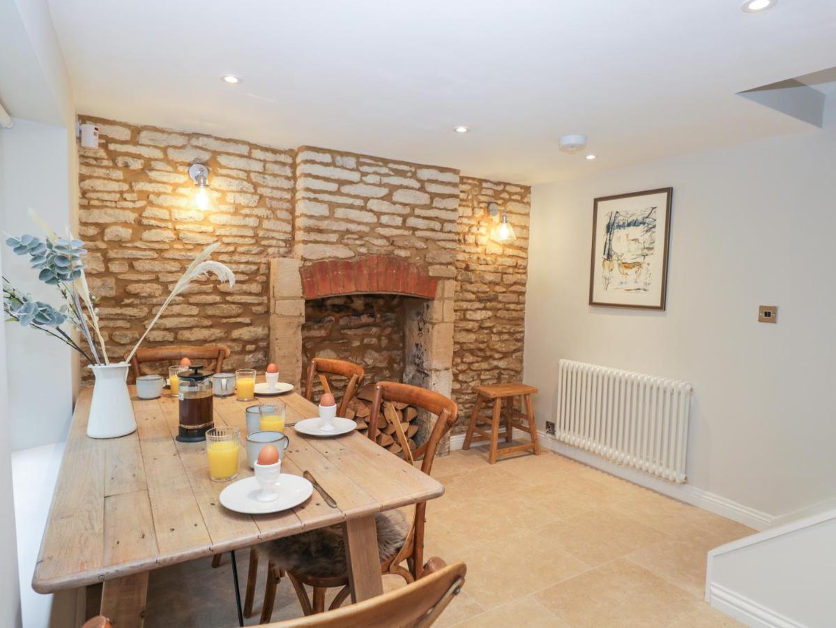 Stable Cottage Cheltenham Exterior foto